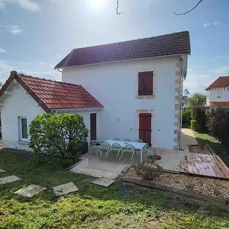 Dom wakacyjny La Famille A Pied