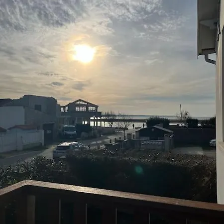 La Famille A Pied Dom wakacyjny